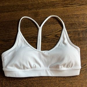 Alo yoga ribbed blissful bra white medium